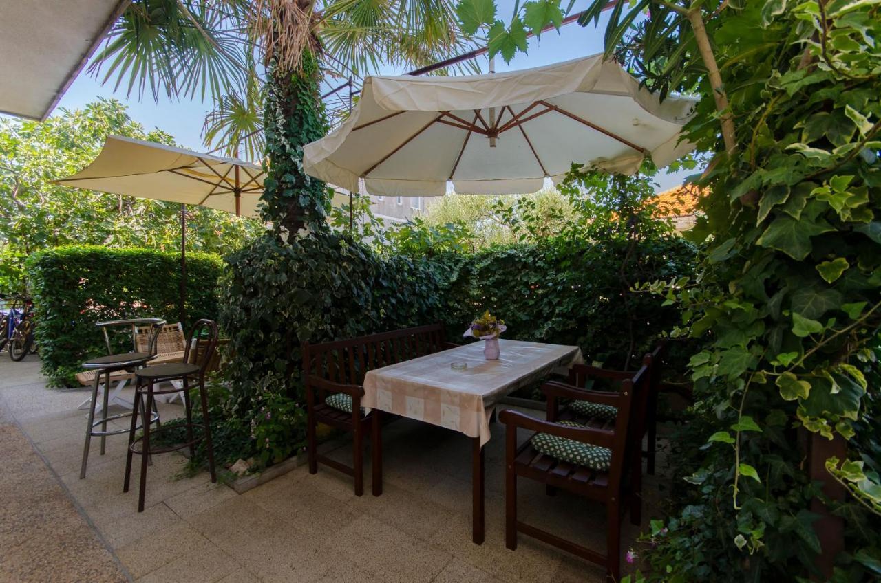 Apartments Amalija Vodice Luaran gambar