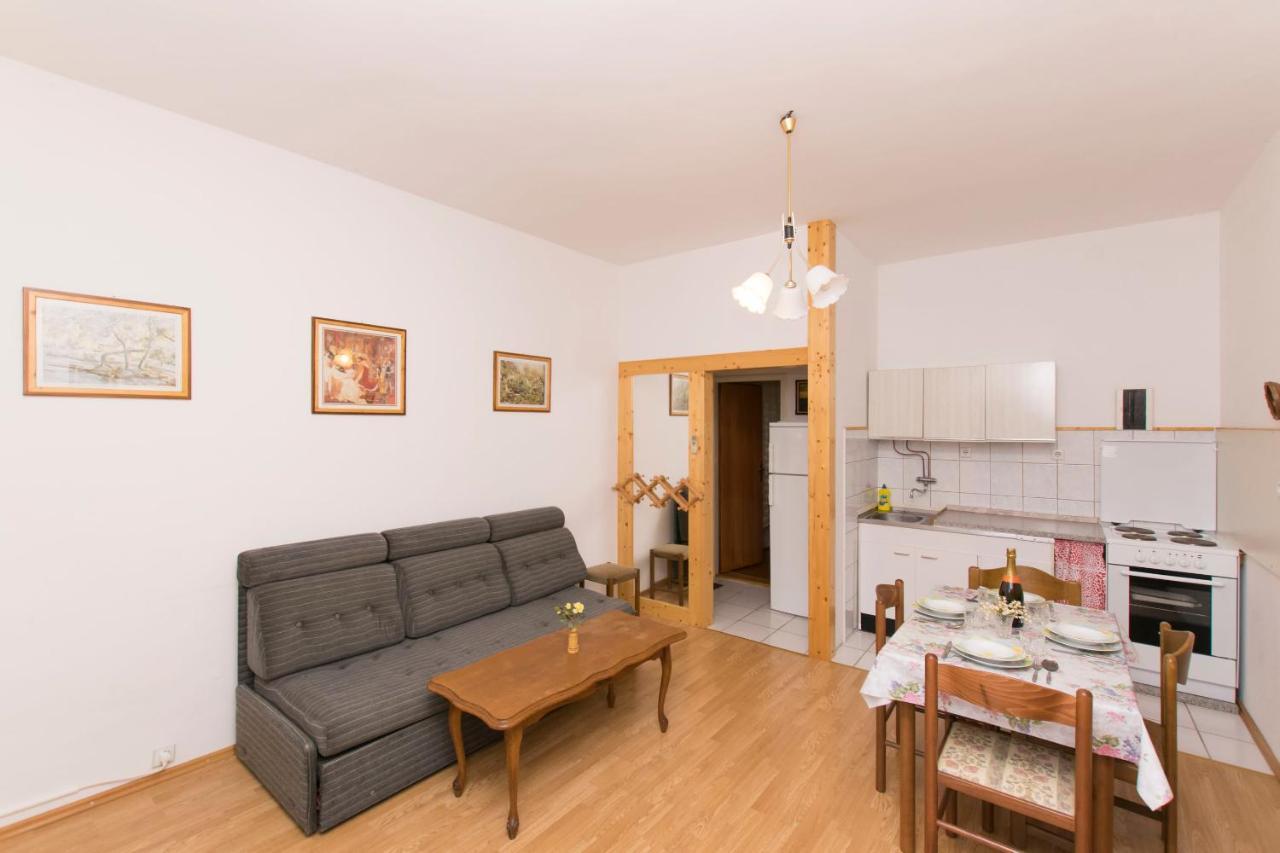 Apartments Amalija Vodice Luaran gambar